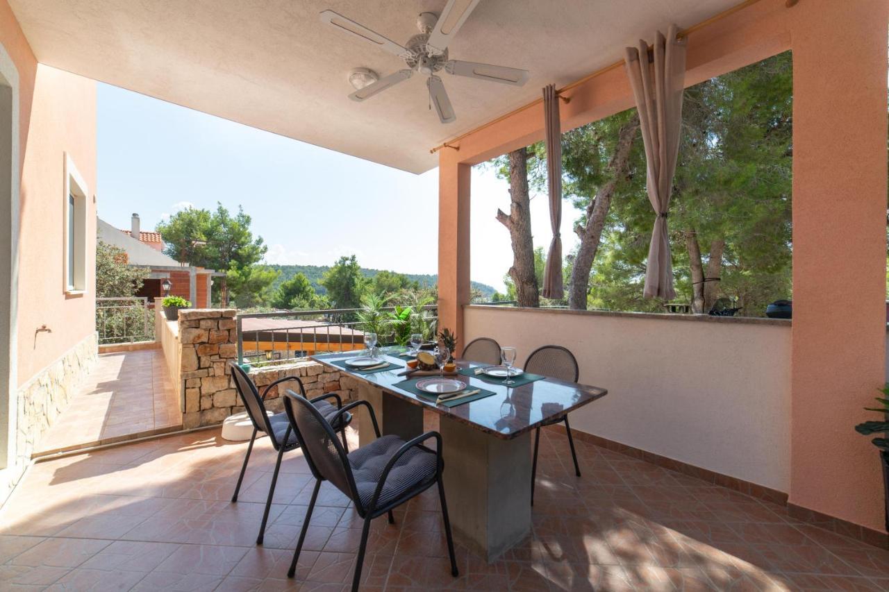 Villa House Anka Milna  Exterior foto